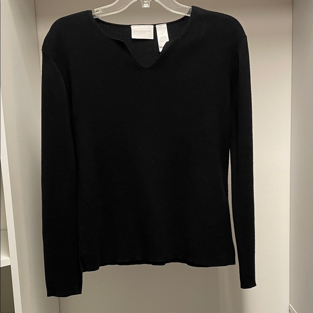Liz Claiborne Notched Neck and Side Seam Black Knit Top 100% Cotton Size M